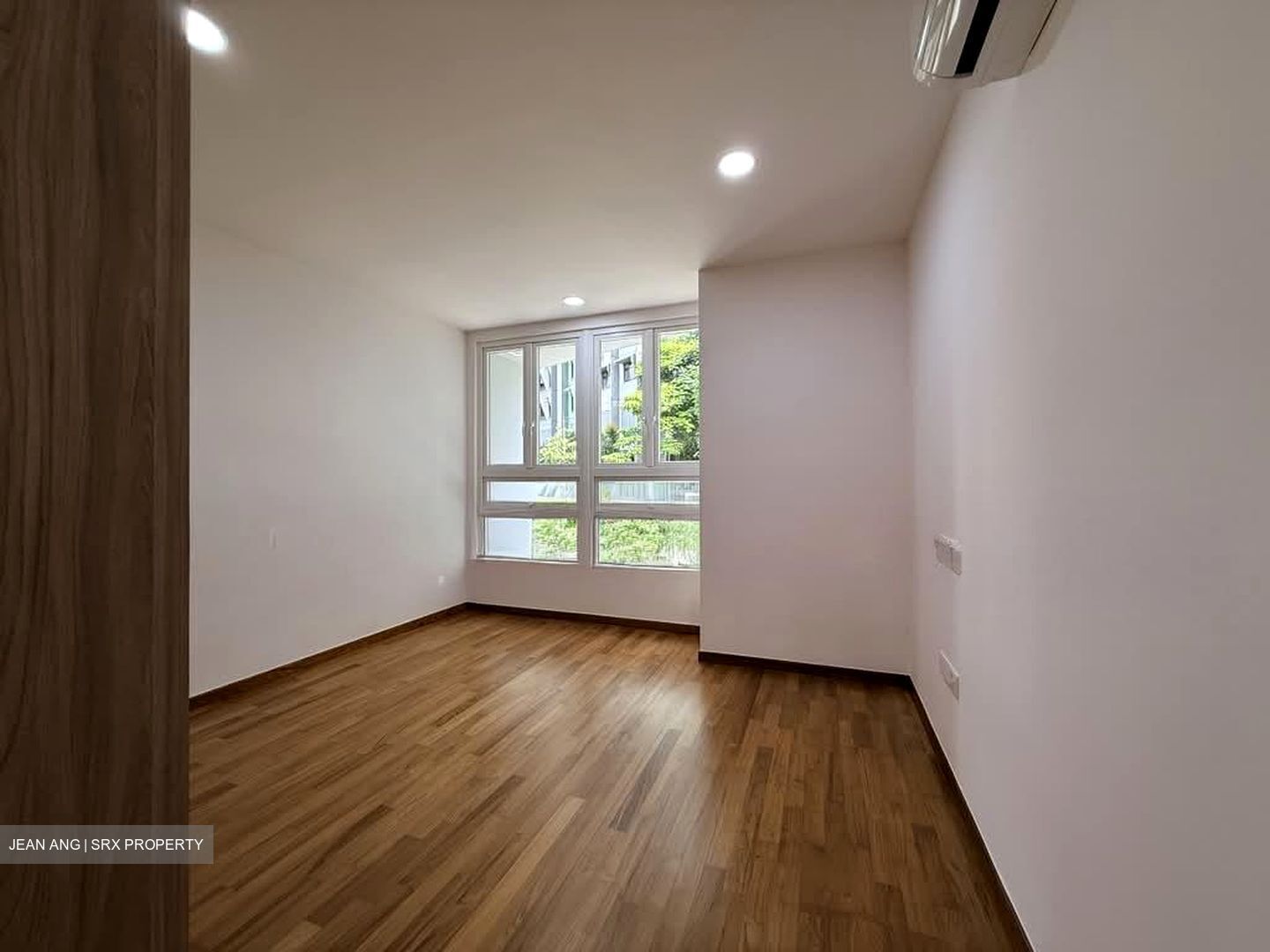 Sennett Estate (D13), Terrace #535571851